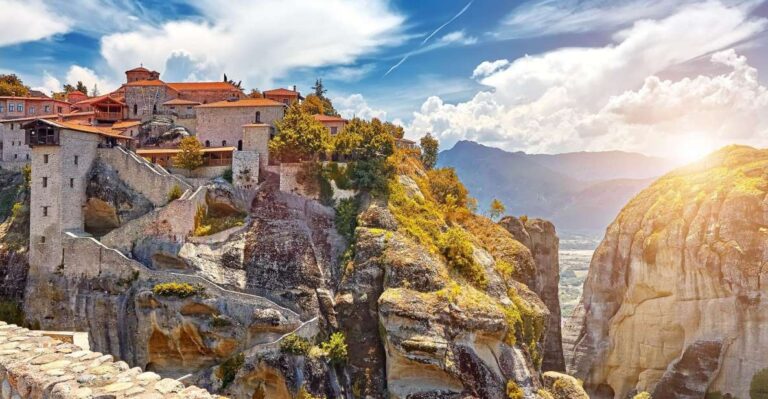 From Athens: Private Full-Day Meteora and Kastraki Tour