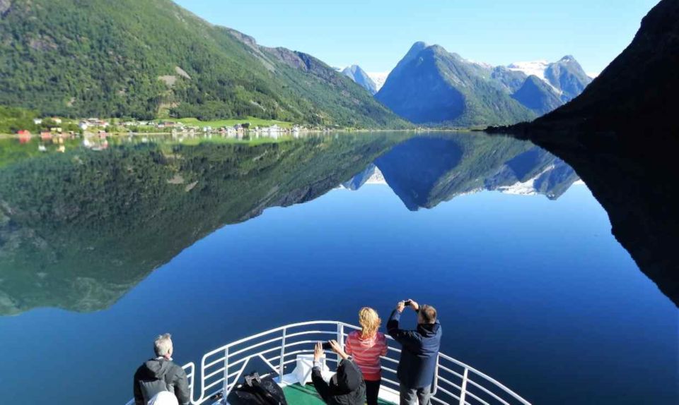 From Balestrand: Fjord Cruise to Fjærland - One-way - Overview of the Cruise