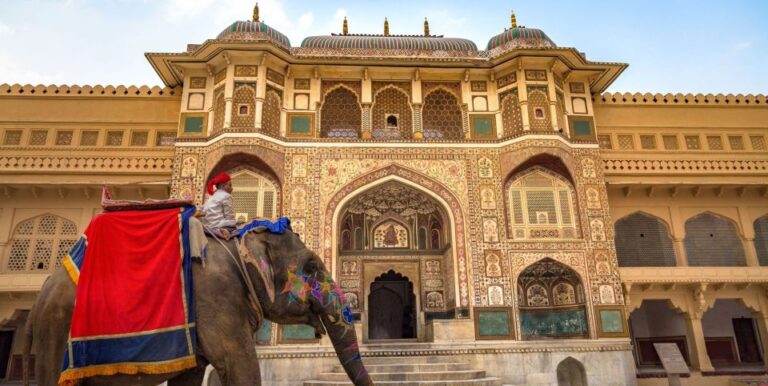 From Delhi: 4 Days Golden Triangle Luxury Private Tour