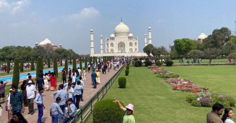 From Delhi: Agra Day Tour by Gatimaan Train With Taj Mahal