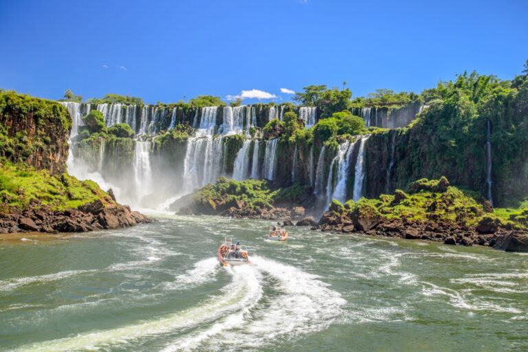 From Foz Do Iguaçu: Argentinian Iguazu Falls With Boat Ride