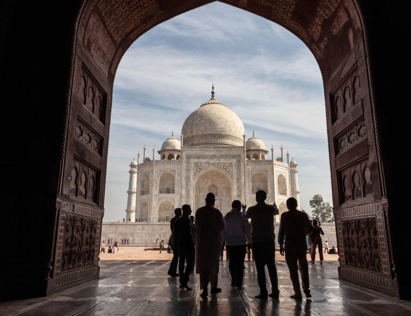 From Jaipur: Agra Taj Mahal Day Tour and Delhi Drop