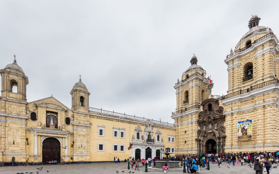 From Lima: Colonial City Tour & Catacombs Museum