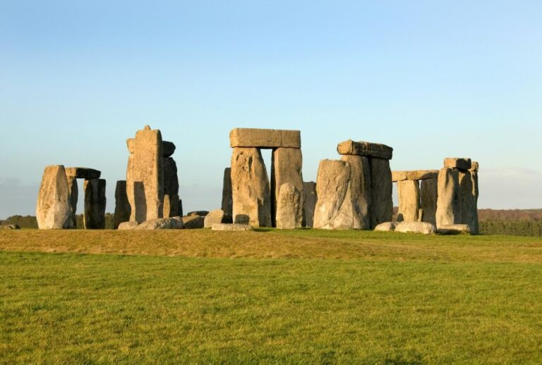 From London: Stonehenge & Windsor Tour