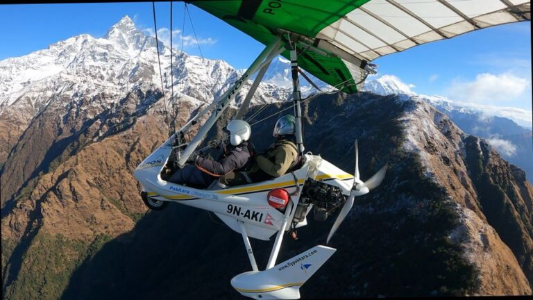 From Pokhara: 15 Min. Ultralight Flight (Pokhara City Tour)