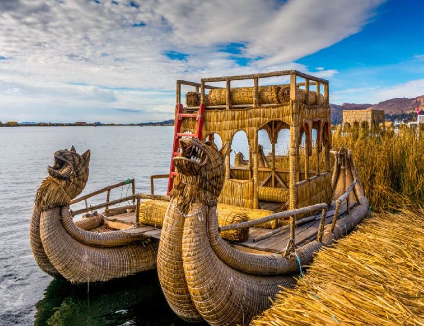 From Puno Lake Titicaca 2 Days With Bus to Cusco - Day 1: Uros and Taquile Islands