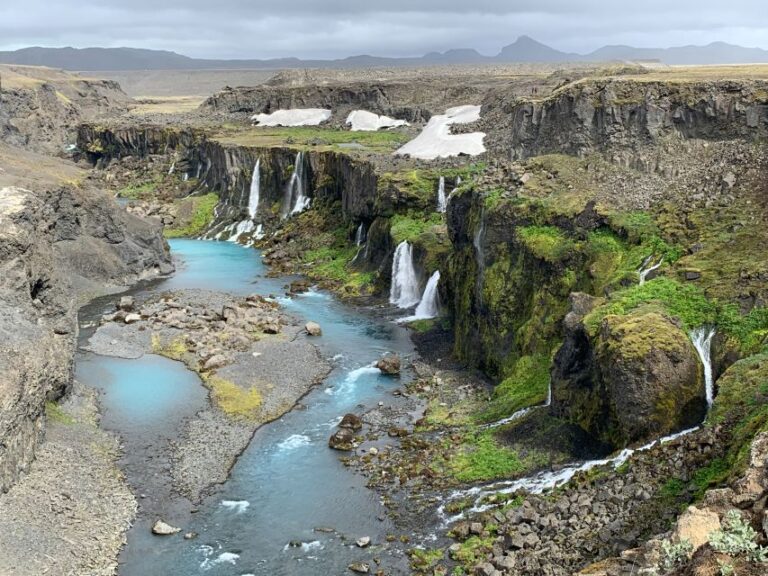 From Reykjavik: Private Landmannalaugar & Hekla Jeep Tour