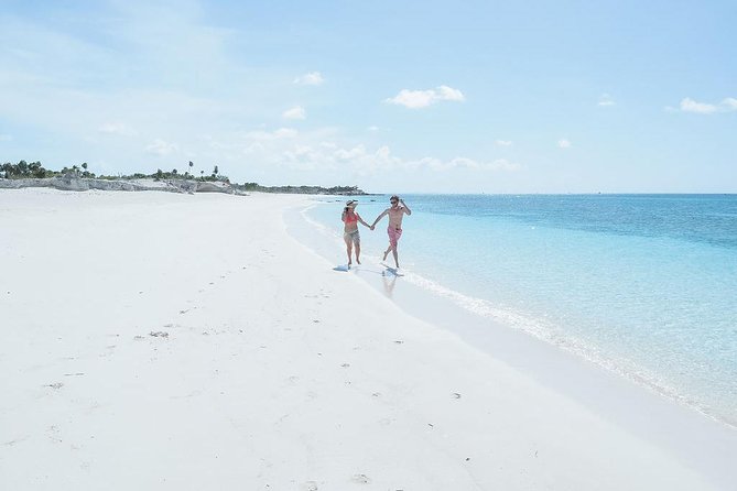 Full Day 7hours- Beach Bbq, Snorkel, Iguana Island, Half Moon Bay Pine Cay, Fun!