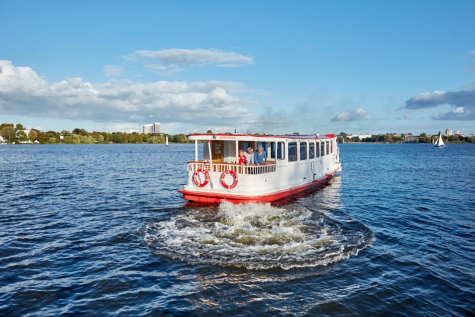 Hamburg: City Cruise on Alster Lake - Overview of the Cruise