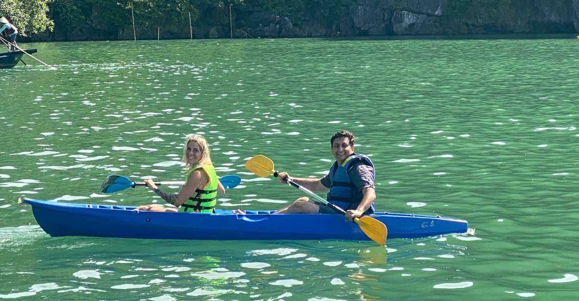 Hanoi: Roundtrip Halong Bay Islands, Caves, Kayaking & Lunch - Experience Highlights