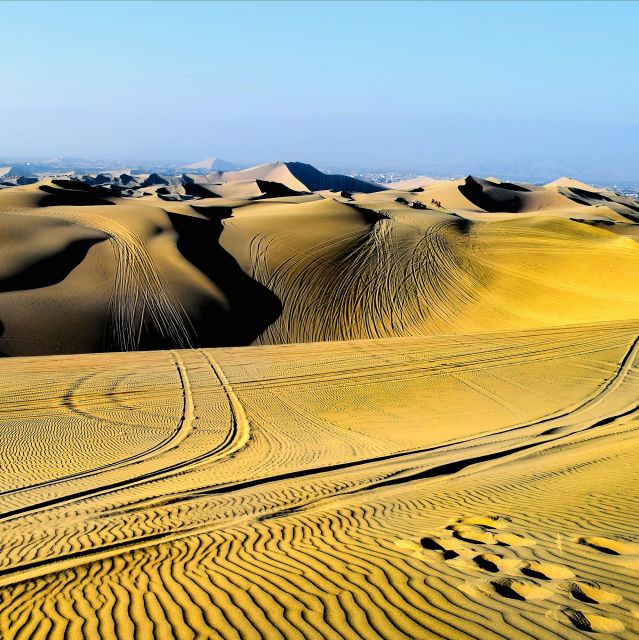 Huacachina Standard: Adventure on Wheels and Sand.