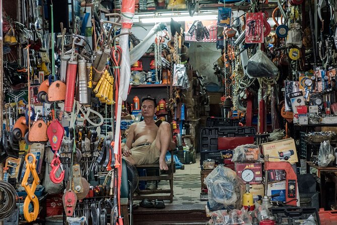 Into the Thieves Market Hanoi Photo Tour - What to Expect