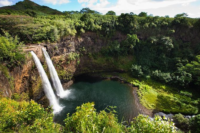 Kauais South & East Small Group Tour. Legends & Waterfalls