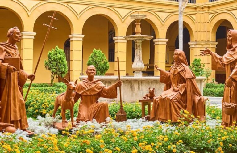 Lima: Half Day Tour of Limas Must-See Sites.