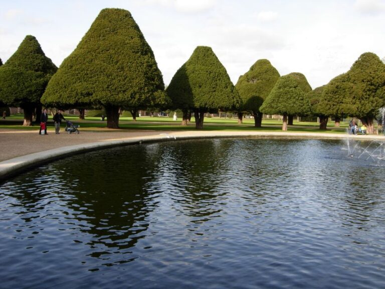 London: Hampton Court Private Guided Tour