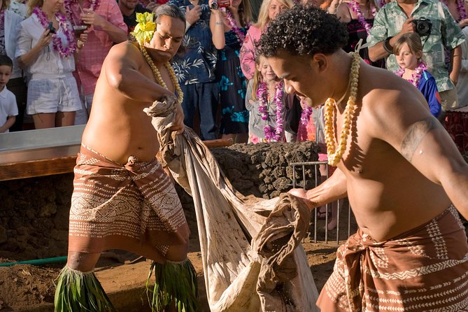 Maui Nui Luau at the Sheraton Maui Resort & Spa - Entertainment Highlights