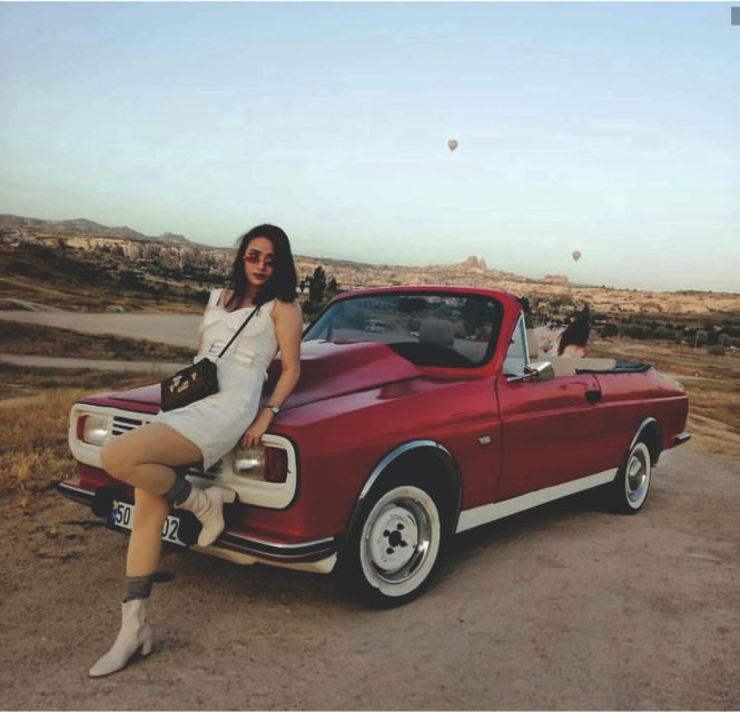 Nevsehir: Classic Car Tour of Cappadocia With Photo Shoot