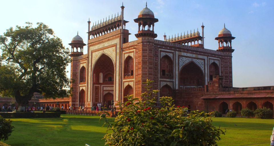 New Delhi: Private Mughal Empire Trip to Agra and Fatehpur