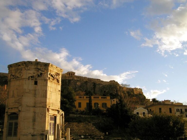 Piraeus Port Cruise Visitors to Athens Private City Tour