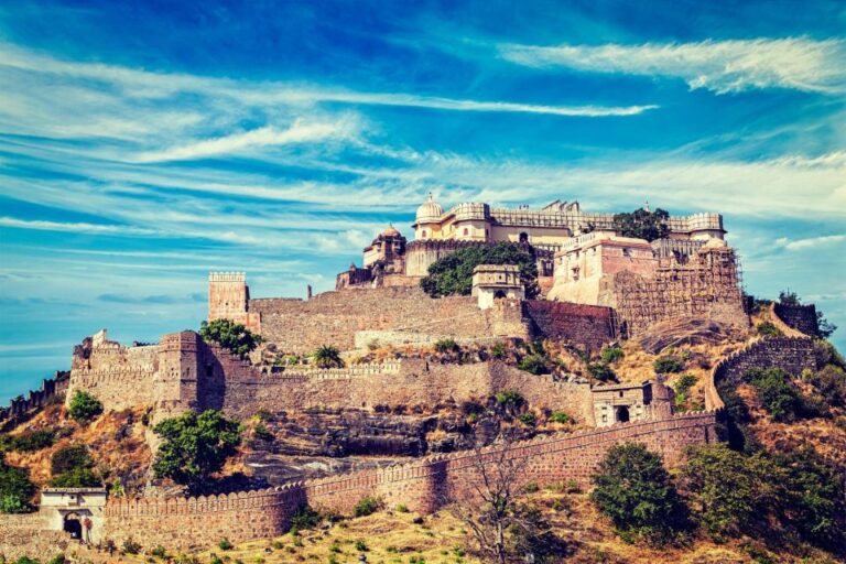 Private Day Tour Kumbhalgarh and Rankapur Tour From Udaipur