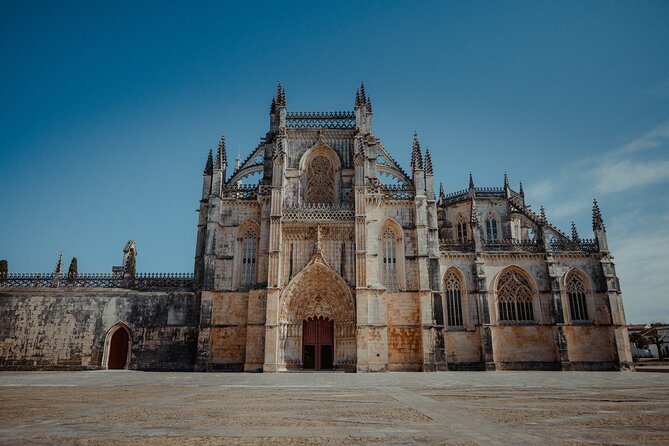 Private Fátima, Batalha, Nazaré and Óbidos Tour