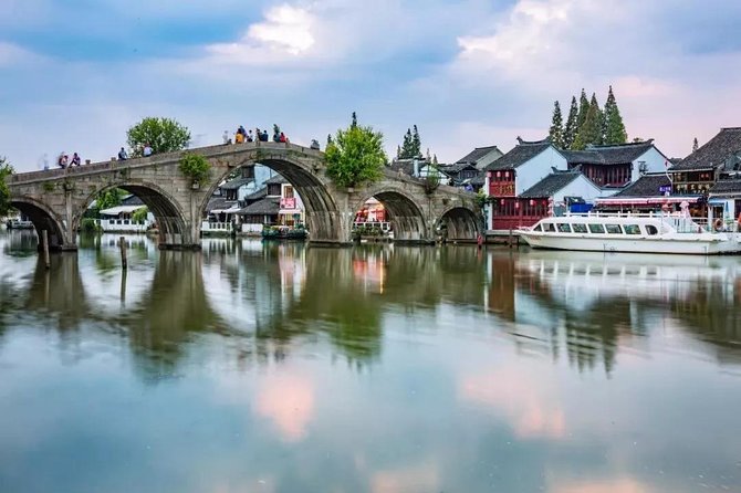 Private Zhujiajiao Water Town Tour With Shanghai Zoo and Panda - Meeting and Pickup Details