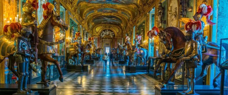 Royal Palace of Turin: Skip-the-Line Ticket and Guided Tour