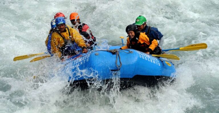 Thamel: Trishuli River Rafting Tour With Transfers and Lunch