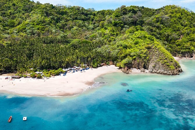 Tortuga Island From Jacó With Lunch and Transportation