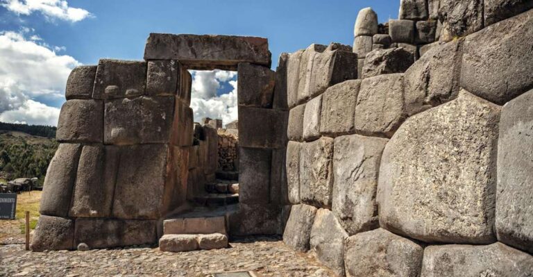 Tour of the Most Important Points in the City of Cusco.