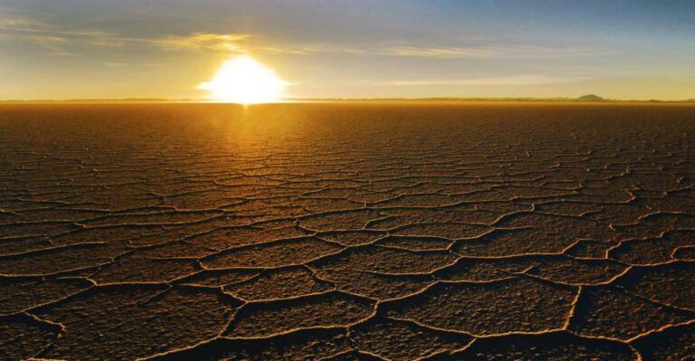 Uyuni Salt Flats 2-Day Tour From La Paz by Flight