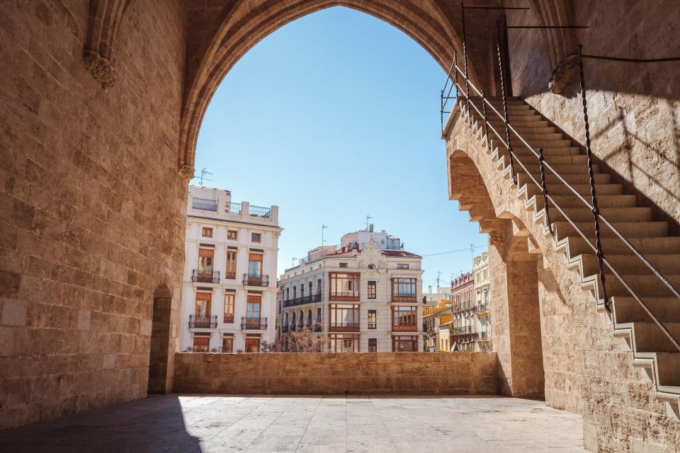 Valencia: Private Exclusive History Tour With a Local Expert - Tour Overview