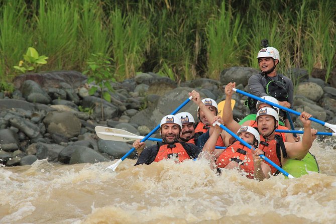 Whitewater Rafting Río Naranjo Class III+