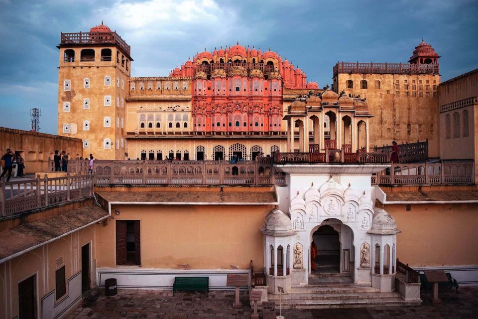 2 Days Jaipur Overnight Tour From Delhi - Key Points