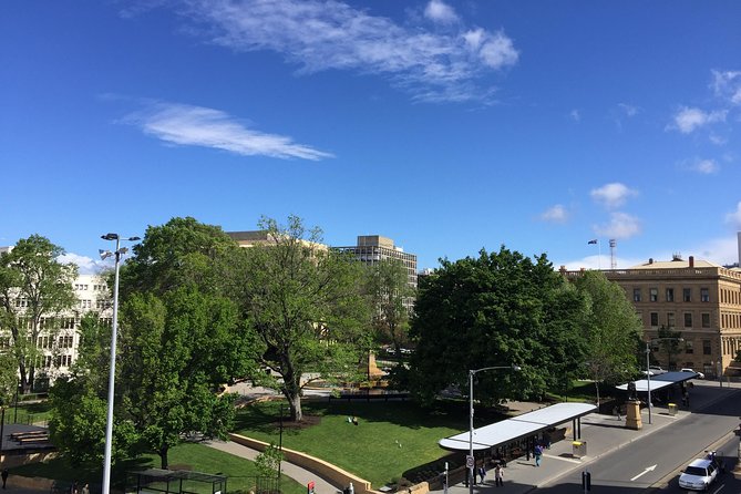 2-Hour Small-Group Walking Tour of Hobart - Meeting Point and Logistics