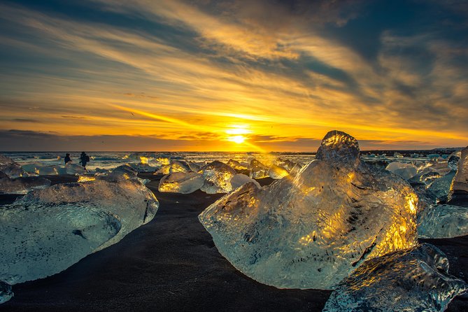 3 Day Tour Jokulsarlon - Golden Circle - South Coast - Glacier Hike - Boat Tour - Inclusions and Amenities