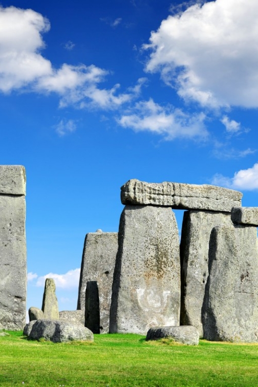 6-Hour Private Trip From London to Stonehenge - Tour Duration and Experience