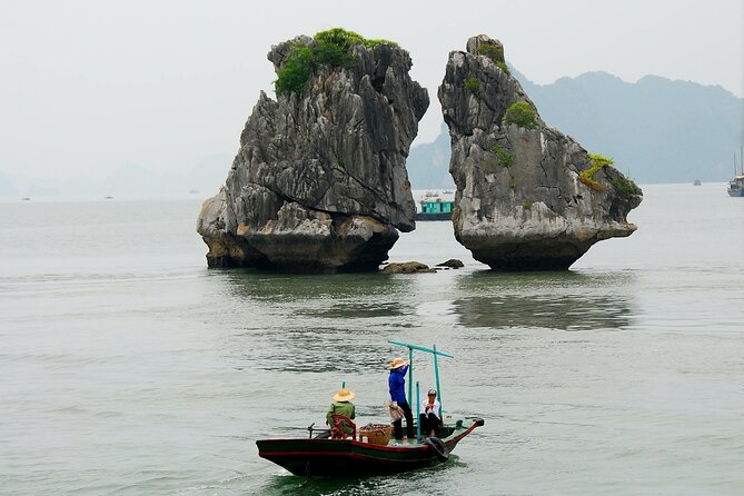 8-Days Glimpse of Vietnam - Ho Chi Minh, Hoi An and Halong Bay - Sightseeing Adventures