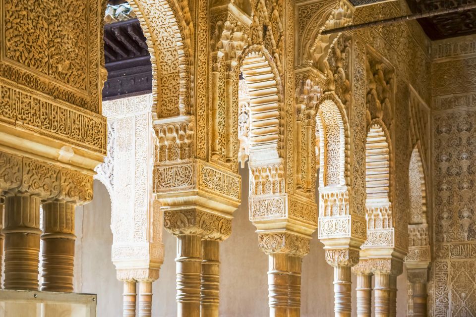 Alhambra and Albaicín Full-Day Private Tour From Seville - Transportation and Activities