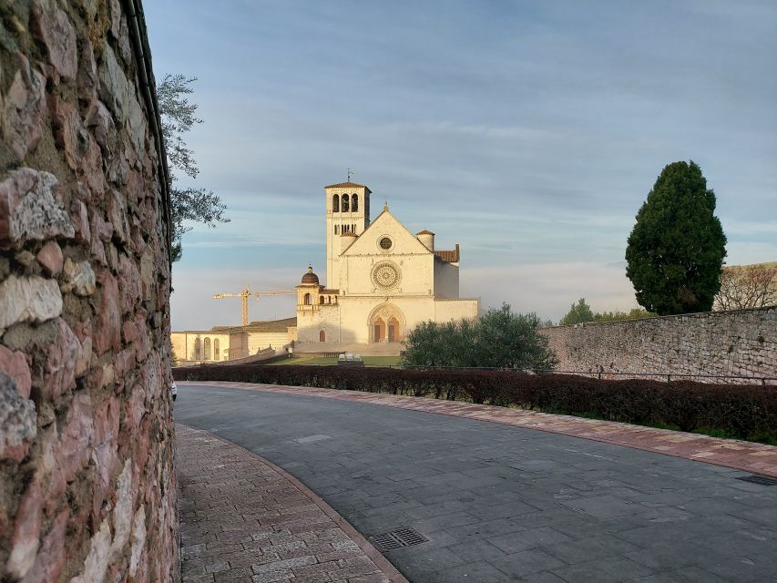 Assisi: Private Guided Tour of the Basilica of Saint Francis - Highlights of the Basilica