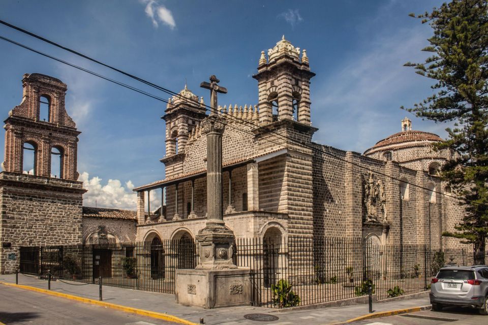 Ayacucho: Colonial Temples | Altarpieces and Architecture | - Key Historical Significance