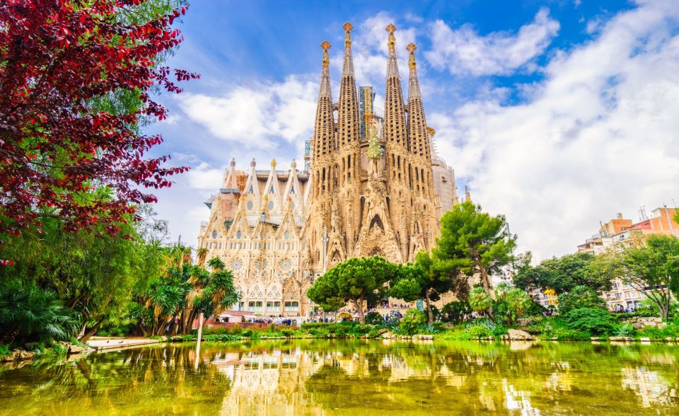 Barcelona Old Town Tour With Family-Friendly Attractions - Tour Highlights