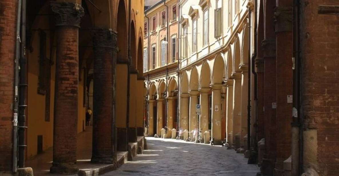 Bologna : Historic Center Walking Tour - Highlights of the Tour