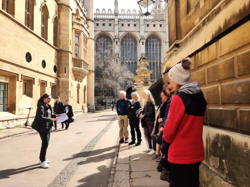 Cambridge: Uncomfortable Cambridge Walking Tour - Itinerary Highlights