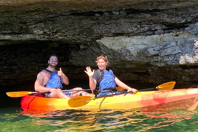 Cave Point Kayak Tour - Experience Highlights