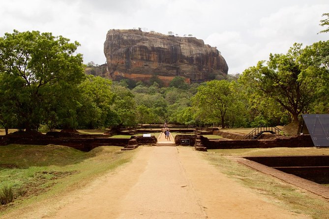 Day Excursion From Kandy to Sigiriya, Pidurangala Rock & National Park Safari - Transportation Options