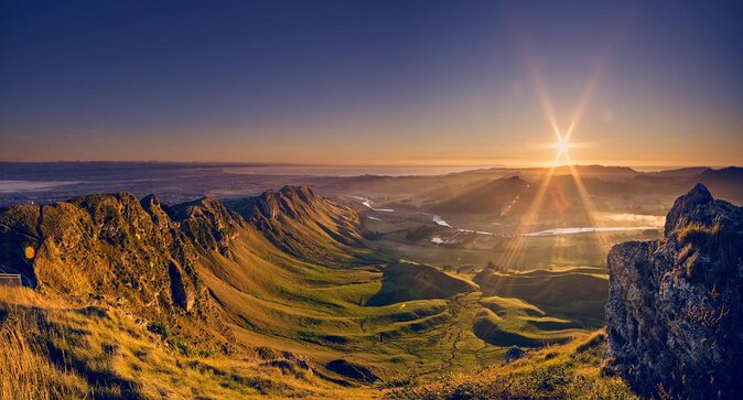 Deco Napier, Te Mata Peak, Wine & Cheese Tasting - Inclusions and Amenities