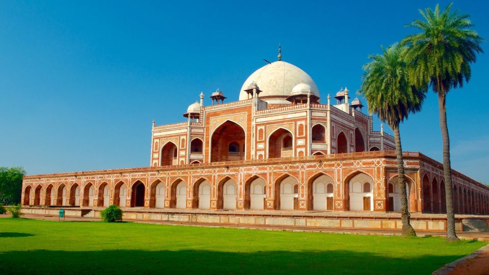 Delhi: Old and New Delhi Private One Day Tour - Itinerary Highlights