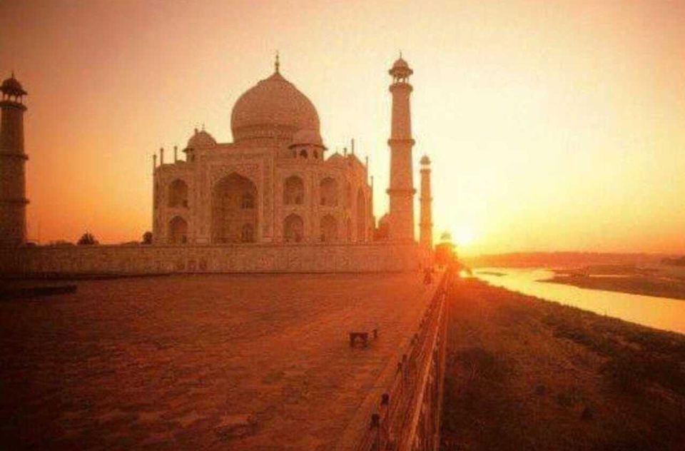 Delhi: Private 2-Day Trip to Agra With Taj Mahal Guided Tour - Itinerary for Day 1