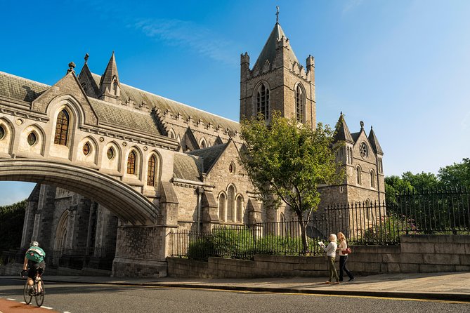 Essential Private Dublin Walking Tour for up to 6 People - Duration and Itinerary